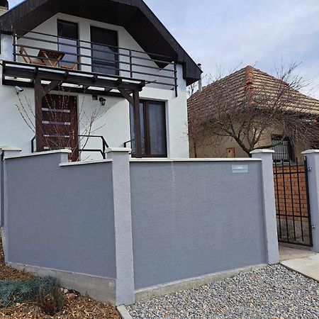 Grapeline Guesthouse Chotin Exterior foto